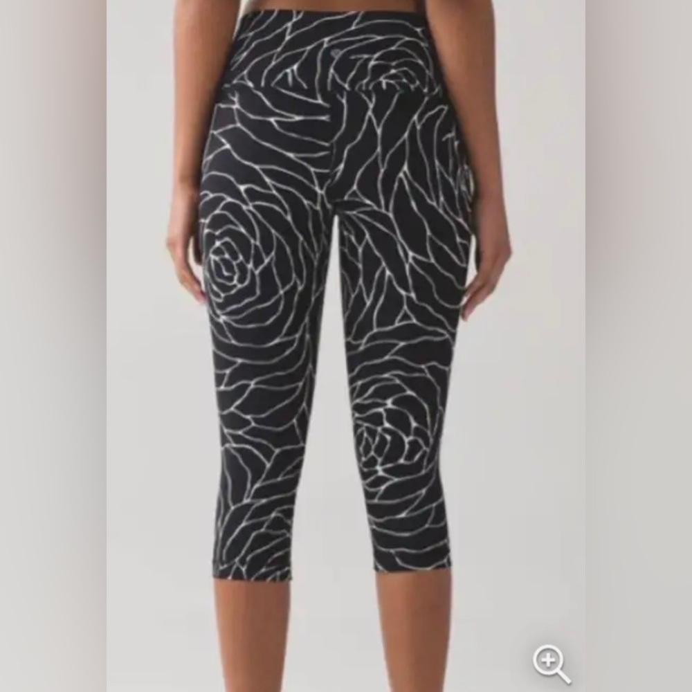 Lululemon Wunder Under Hi-rise 1/2 Tight In Radiate Rose Alpine
